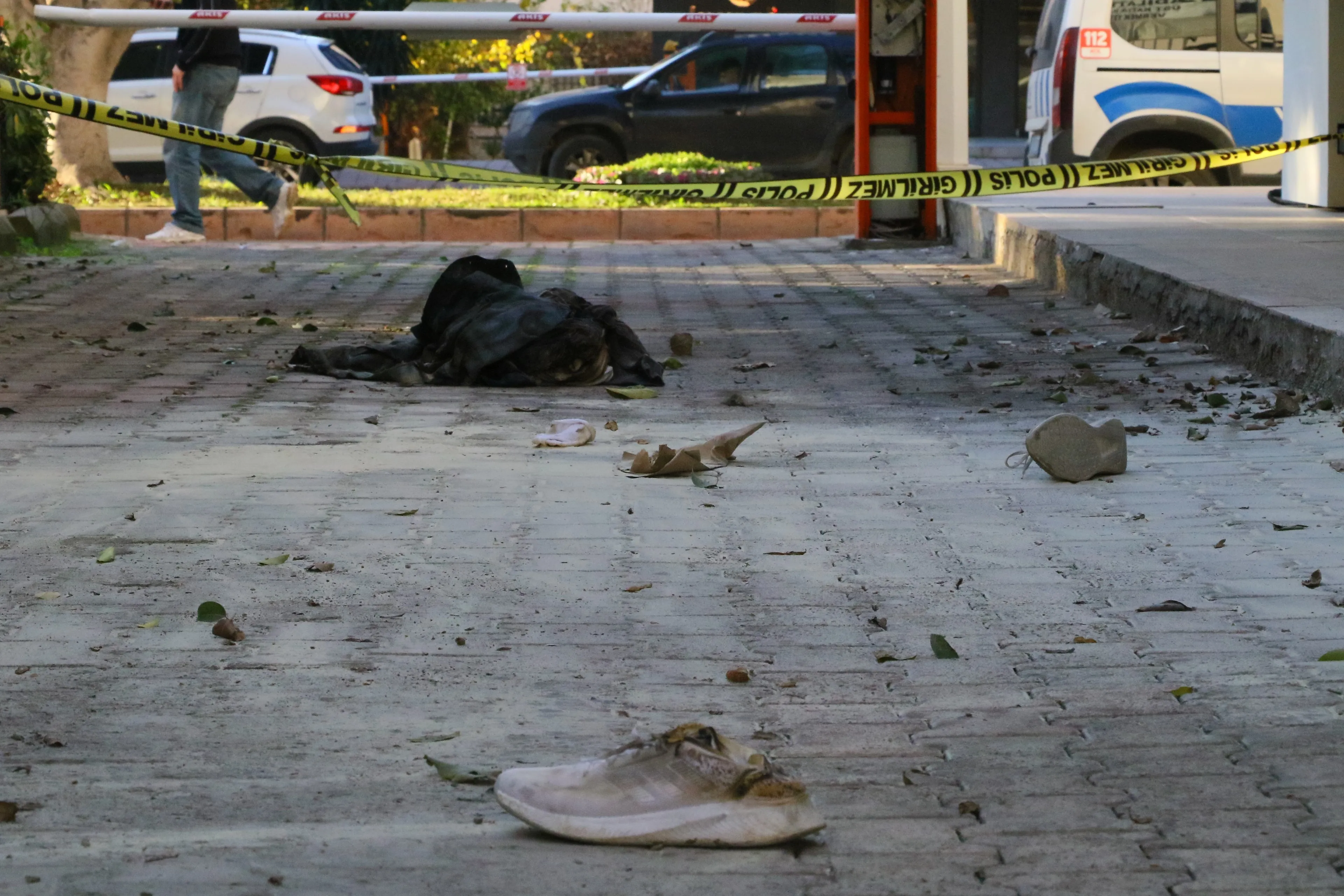 20 Gün Önce Boşandığı Karısını Üzerine Benzin Dökerek Yaktı (1)