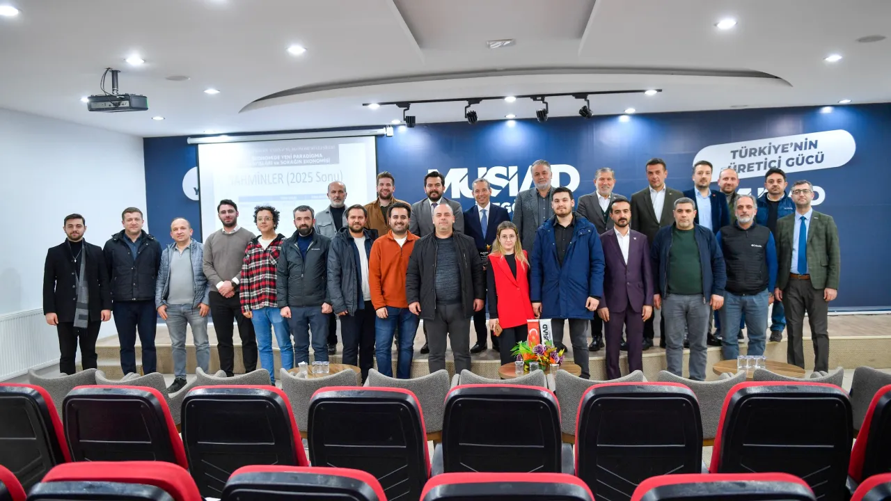 “2025'E Doğru Dünya Ve Türkiye Ekonomisi” Müsi̇ad Söyleşilerinde Ele Alındı (5)
