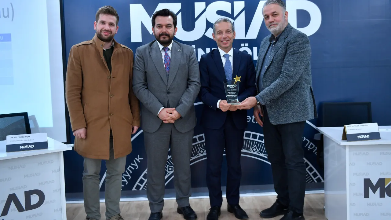 “2025'E Doğru Dünya Ve Türkiye Ekonomisi” Müsi̇ad Söyleşilerinde Ele Alındı (8)