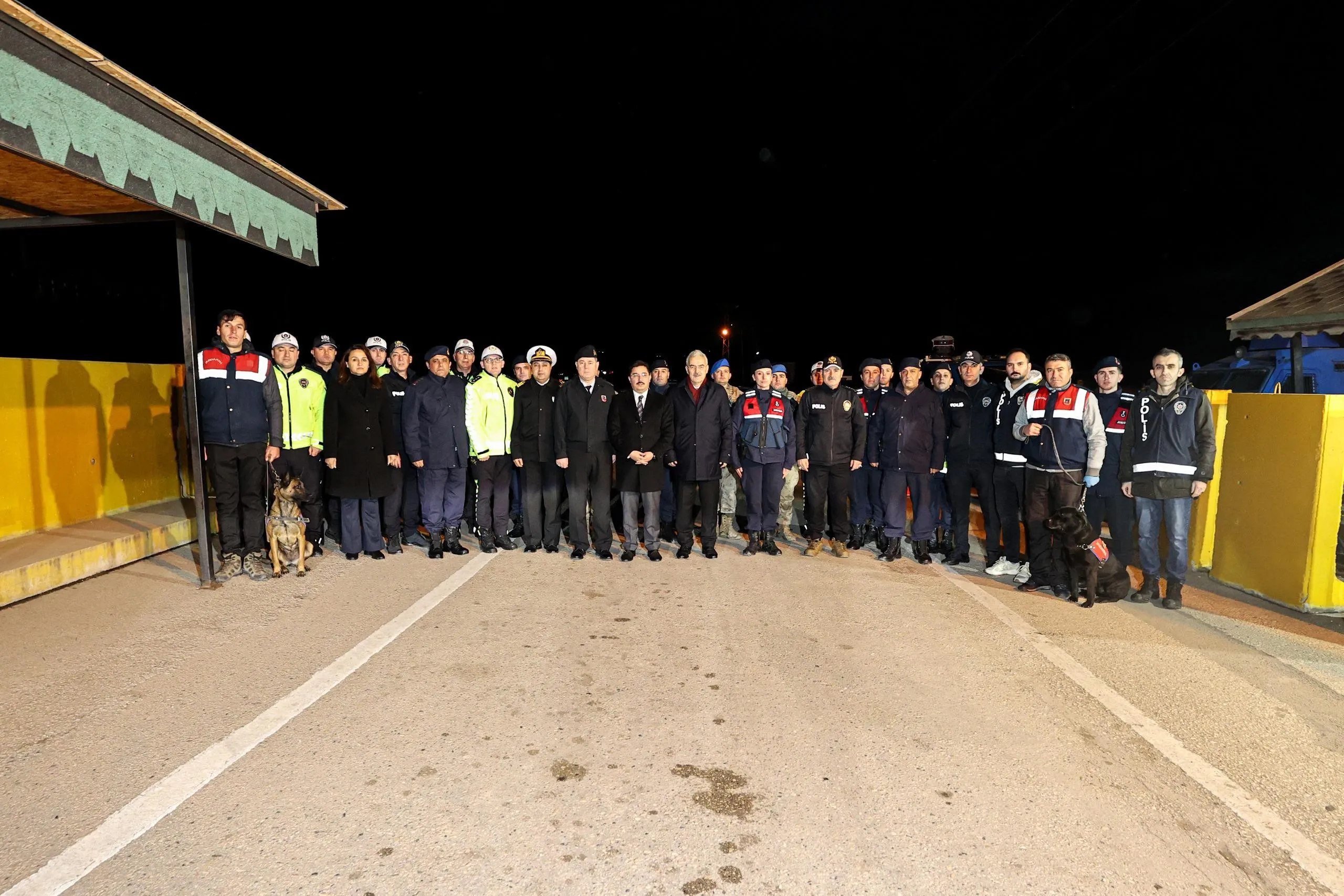 Bursa Valisi Erol Ayyıldız'dan Yeni Yıl Ve Üç Aylar Ziyaretleri (2)