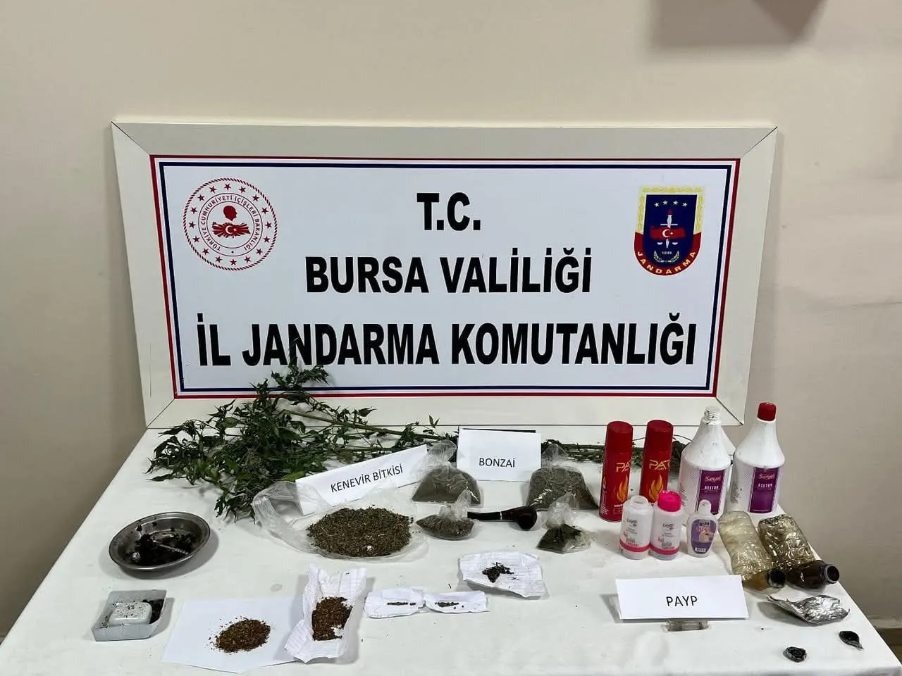 Bursa'da Zehir Tacirlerine Ağır Darbe (1)