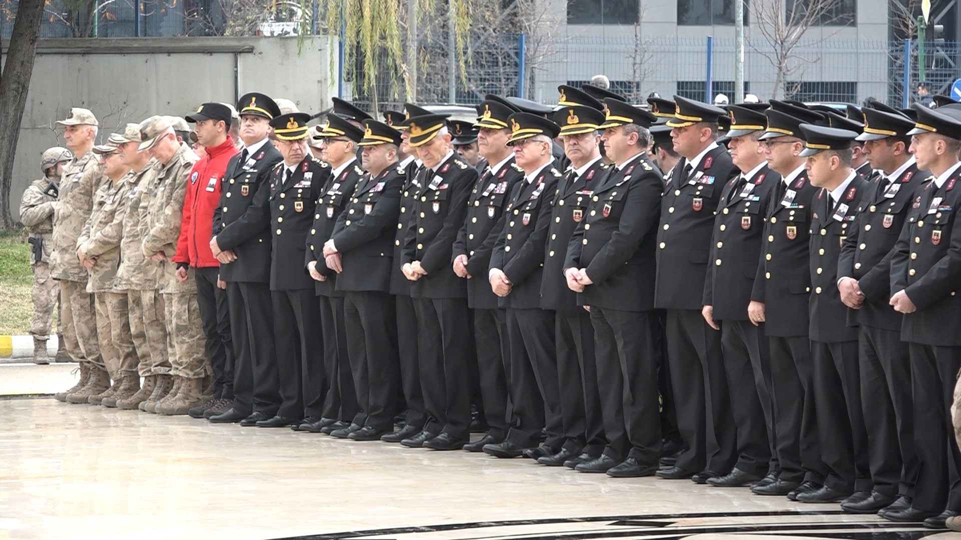 Genç Gazete Bursa'da  Adliye Saldırısında Şehit Olan Jandarma Uzman Çavuş Nurettin Yaşar (4)