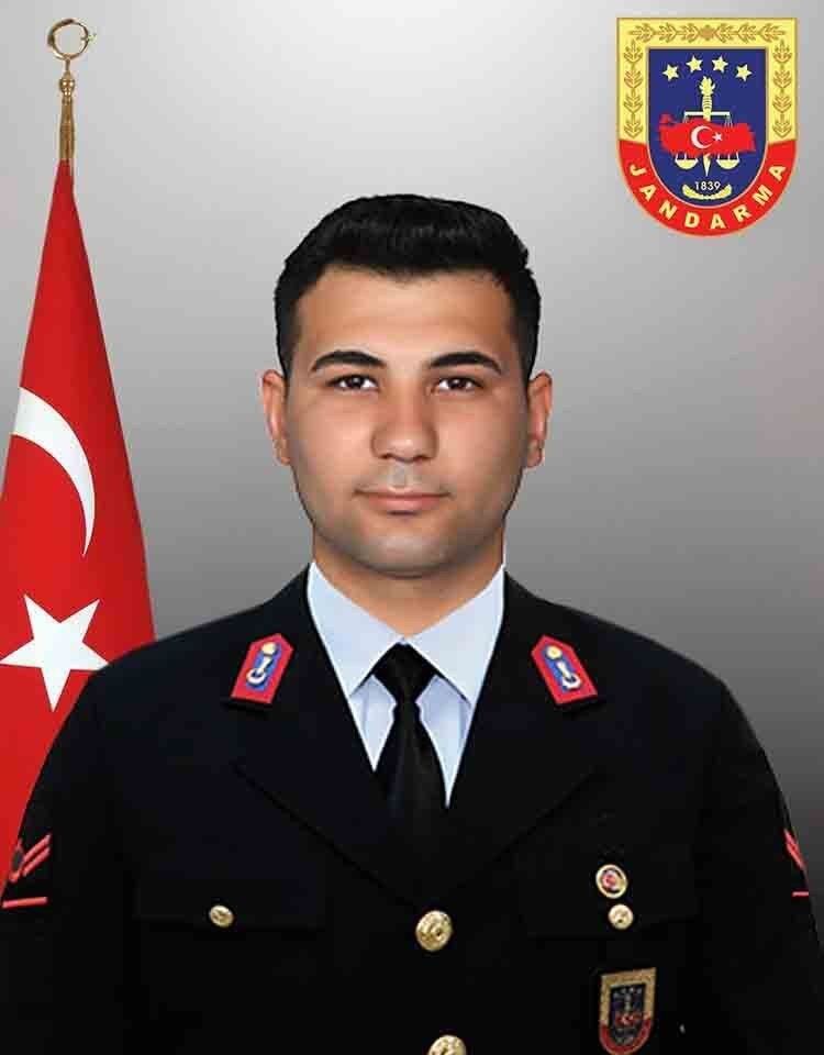 Genç Gazete Bursa'da  Adliye Saldırısında Şehit Olan Jandarma Uzman Çavuş Nurettin Yaşar (7)