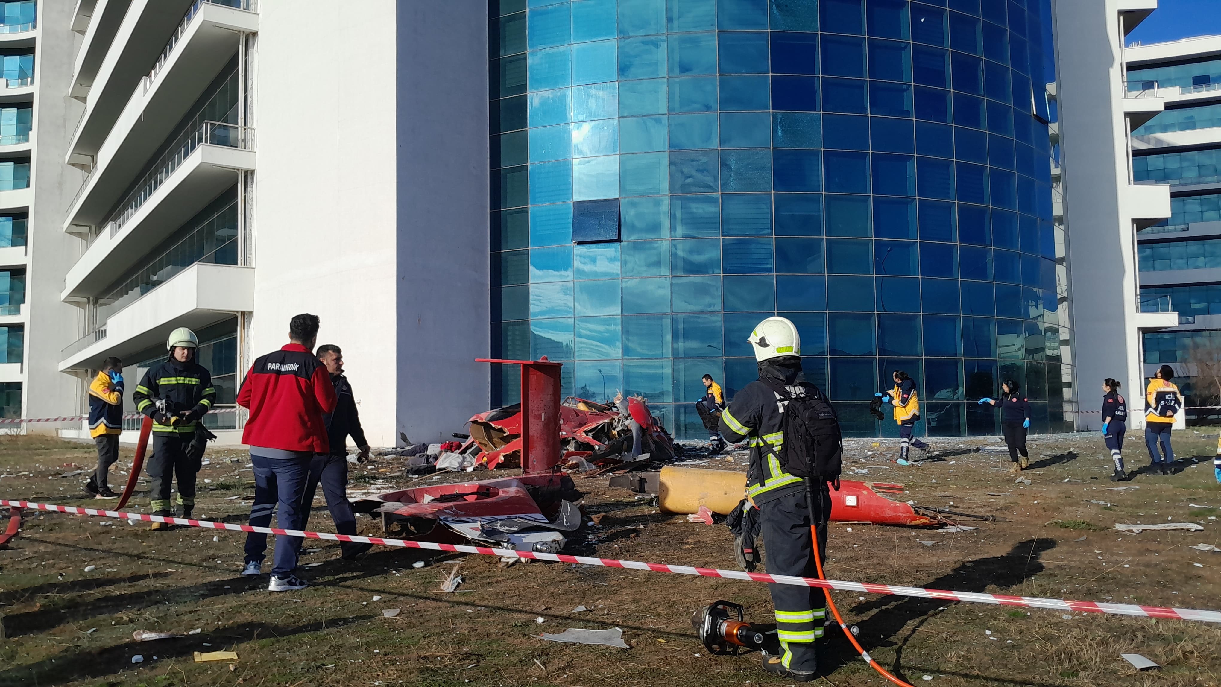 Gençgazete Ambulans Helikopter Hastane Bahçesine Düştü (7)