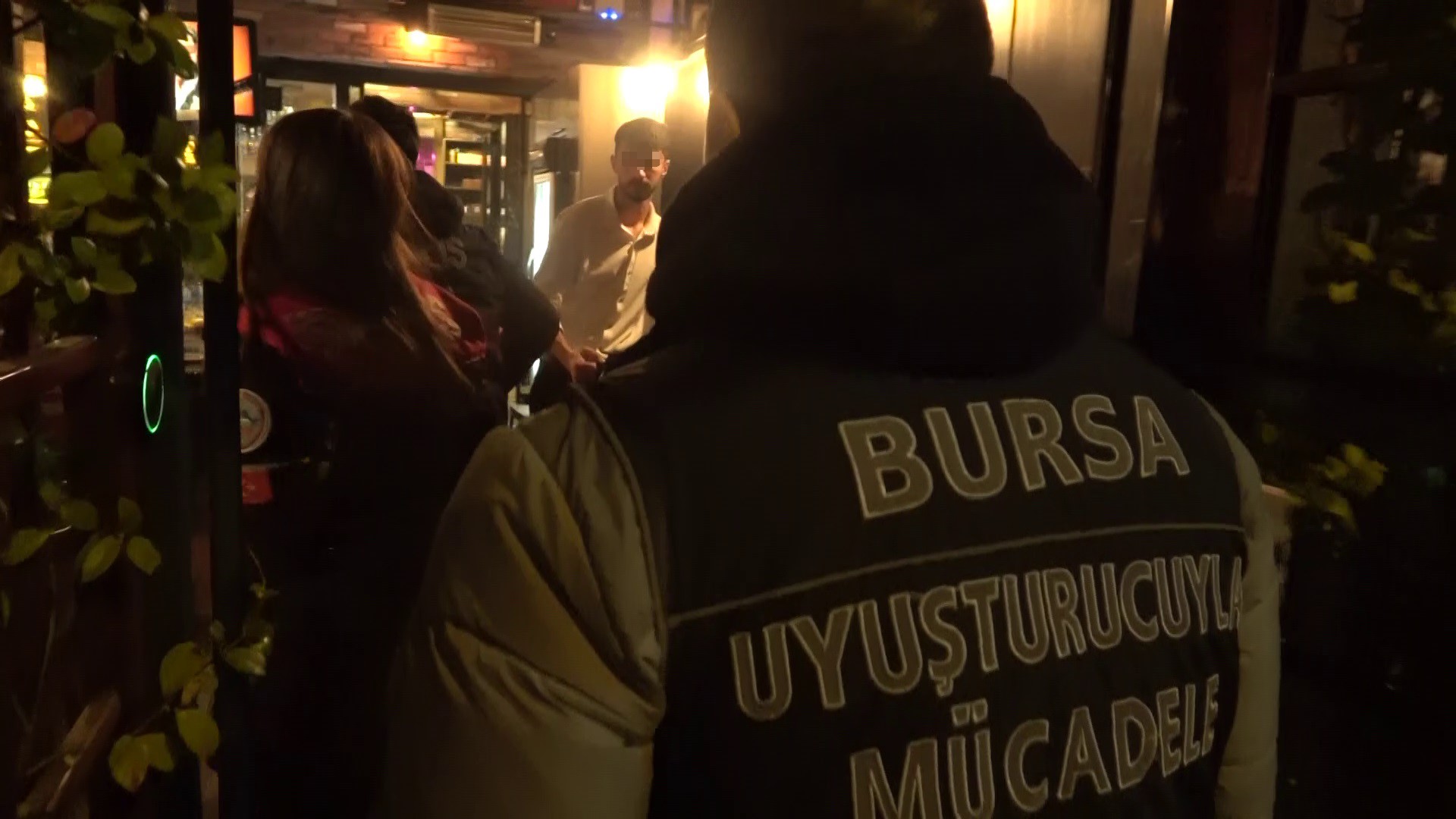 Gençgazete Bursa Polisinden Gece Mekanlarına Şok Baskın (6)