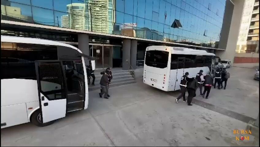 Gençgazete Bursa'da Kredi Çekme Vaadiyle 20 Milyon Liralık Vurgun (2)