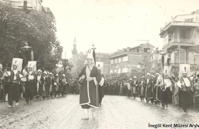 Gençgazete Sabri Erçoban Demircilik Ustalığından İnegöl Mehterine Uzanan Hayat (2)