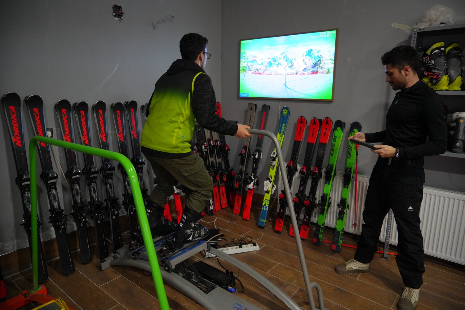 Gençgazete Sporcular Kayak Yarışlarına Kar Yağmasa Da (3)