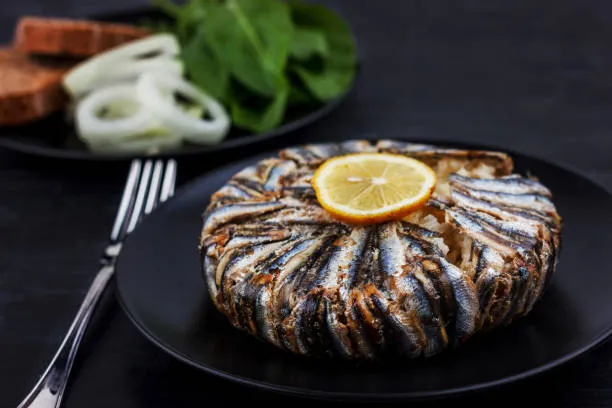 Hamsili Pilav Nasıl Yapılır Karadeniz'in En Lezzetli Yemeği Hamsili Pilav Tarifi! (3)