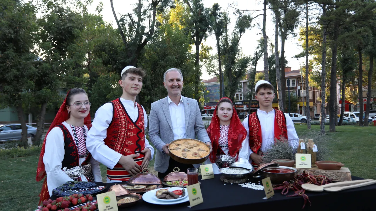 İnegöl Rumeliler Derneği Abd Televizyonunda Tanıtıldı (2) Gencgazete