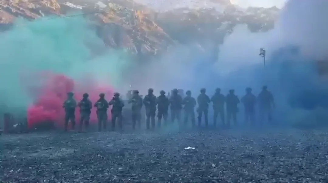 Polis Özel Harekat Tatbikatında Film Sahnelerini Aratmayan Görüntüler! (4)