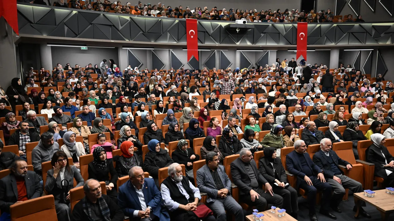 Yıldırım'da Şeb I Arus Özel Programı (1)