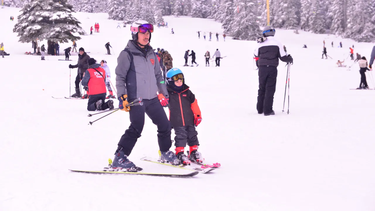 B E Y A Z C E N N E T S O M E S T I R D E D O L U G E C E L I K 519408 153790 Gencgazete