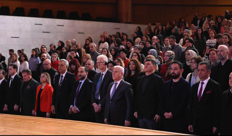 Bursa'da 'Eğitimde Yeni Yaklaşımlar' Konferansı (1)-1