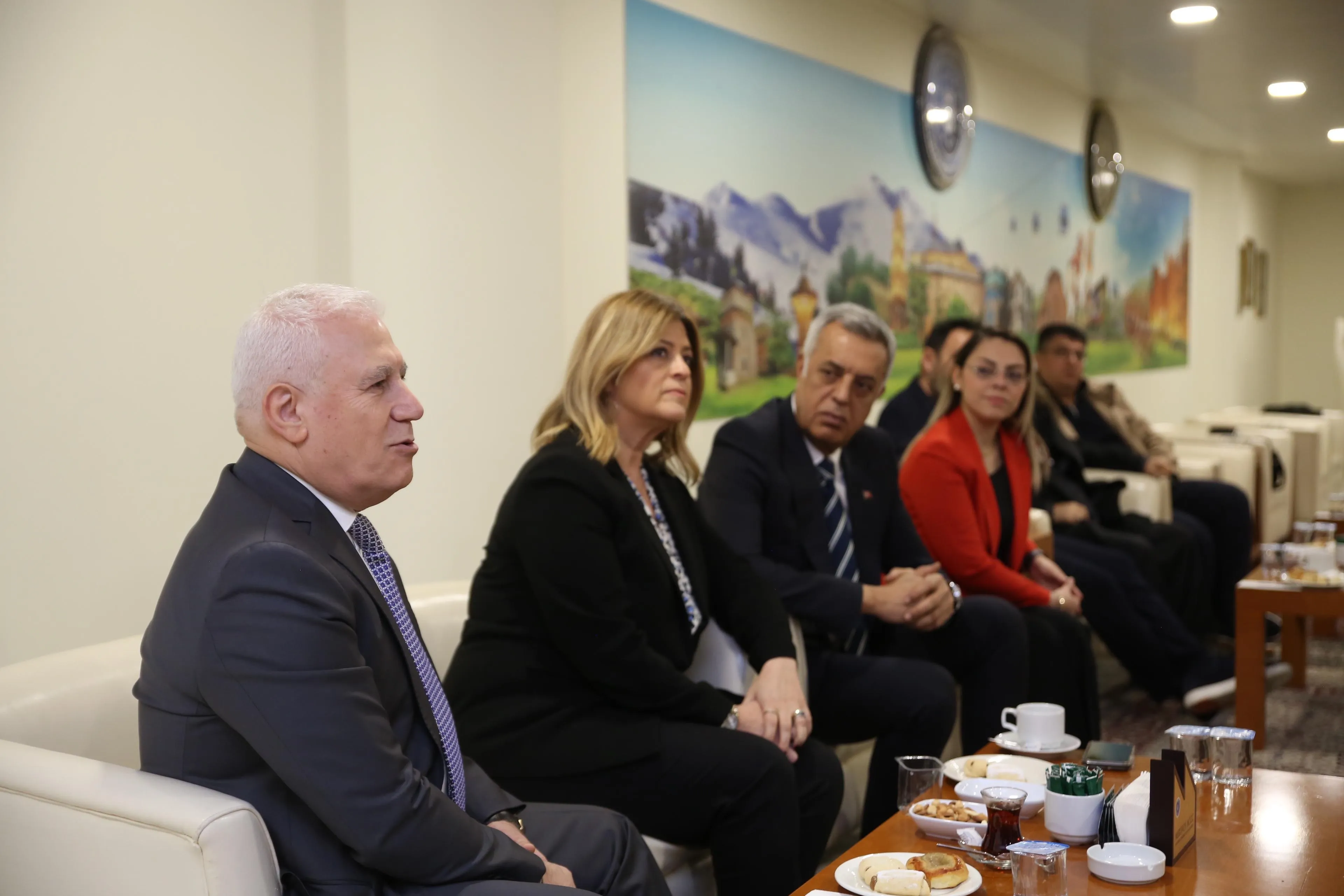Bursa'da 'Eğitimde Yeni Yaklaşımlar' Konferansı (1)