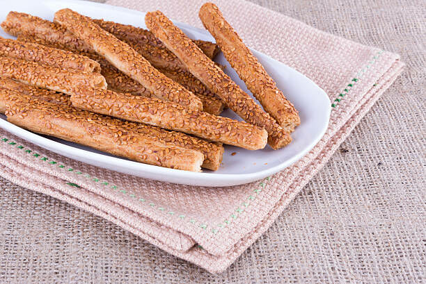 Çocuklar İçin Evde Çubuk Kraker Yapımı! Evde Çocuklar İçin Çubuk Kraker Nasıl Yapılır Sağlıklı Çubuk Kraker Nasıl Yapılır (2)