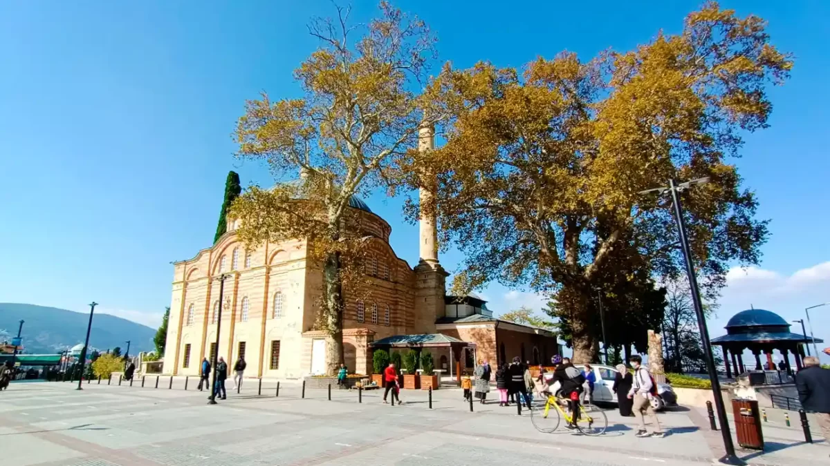 Gençgazete Emirsultan Camii Bursa-1