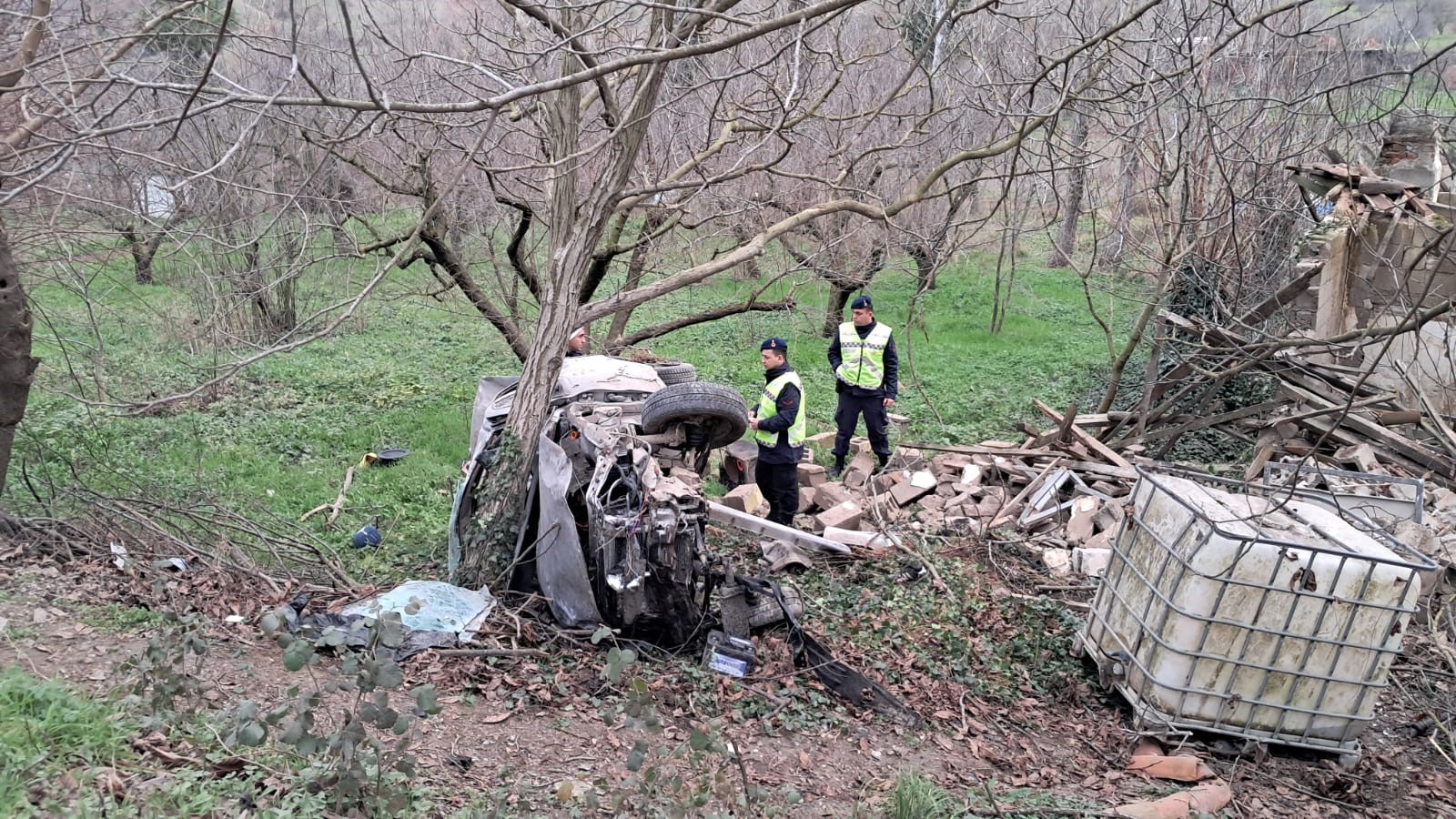 Gençgazete İznik Yolunda Feci Kaza (3)