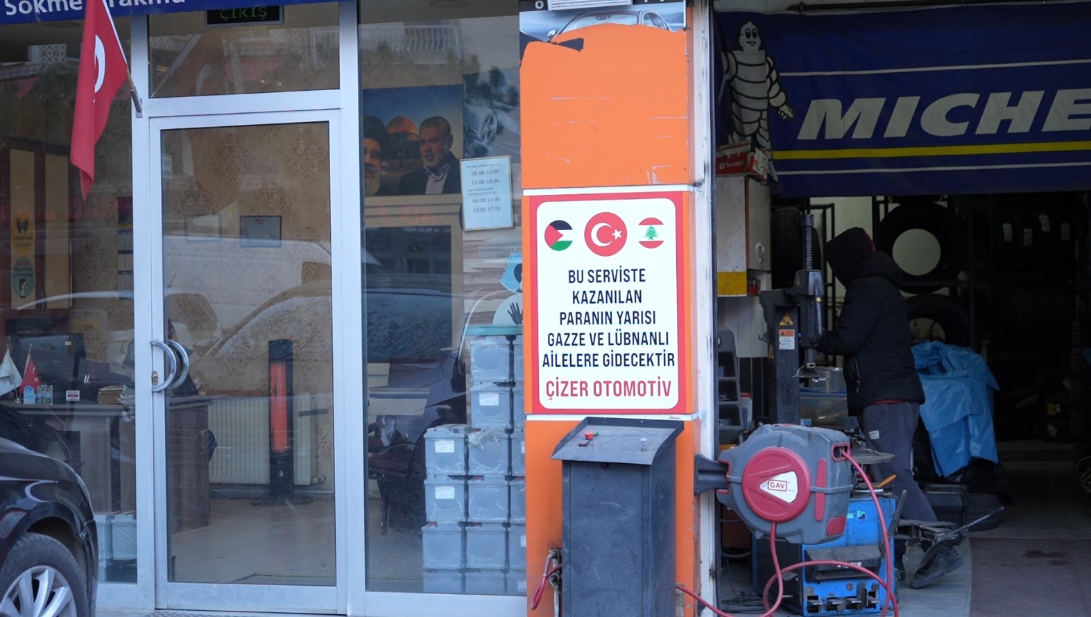 Gençgazete Otomobil Servisçisi Gelirinin Yarısını Filistin Ve Lübnan'a (3)