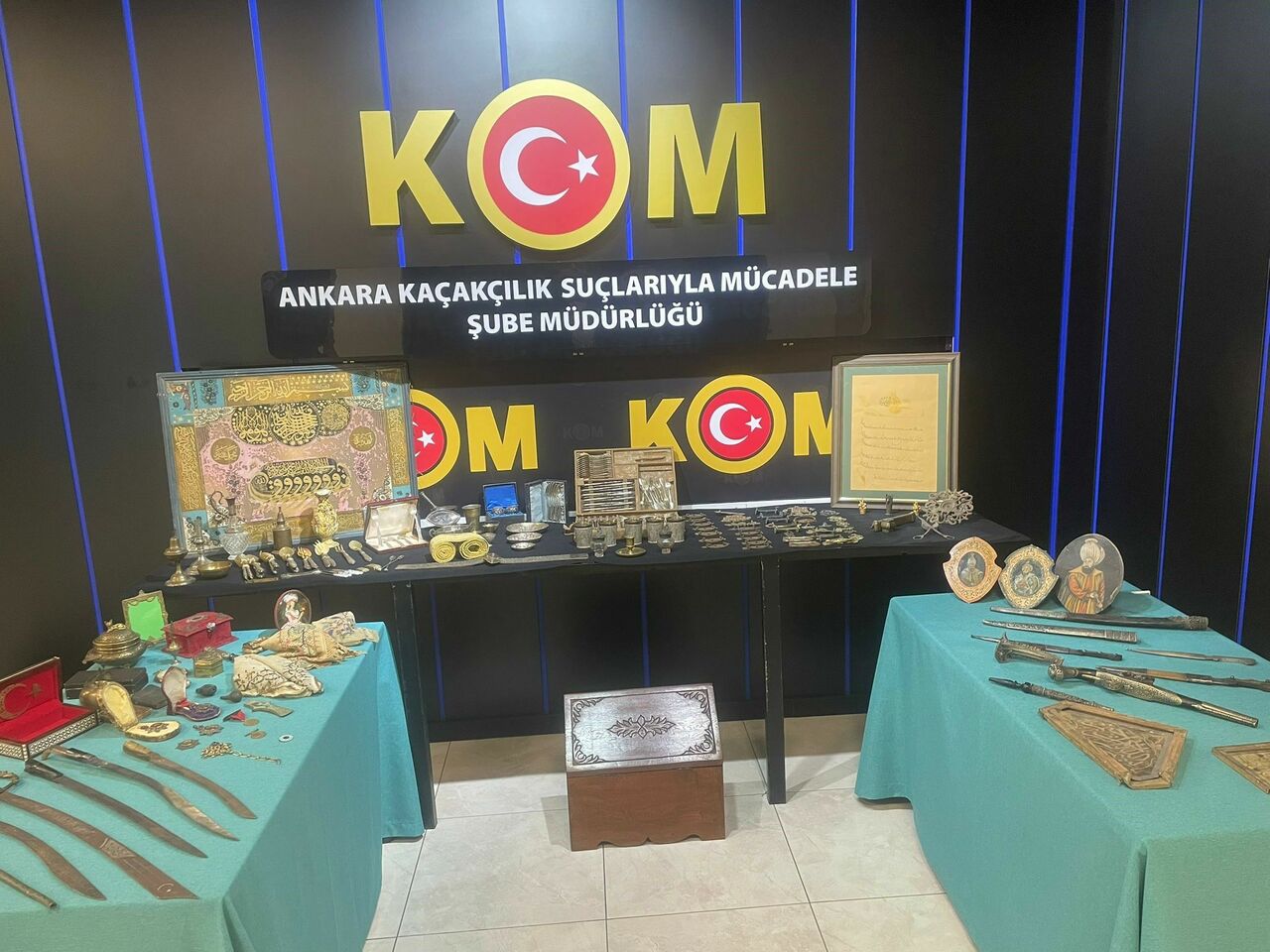 Gençgazete Tarihi Eser Kaçakçılarına Darbe 243 Eser Ele Geçirildi (4)