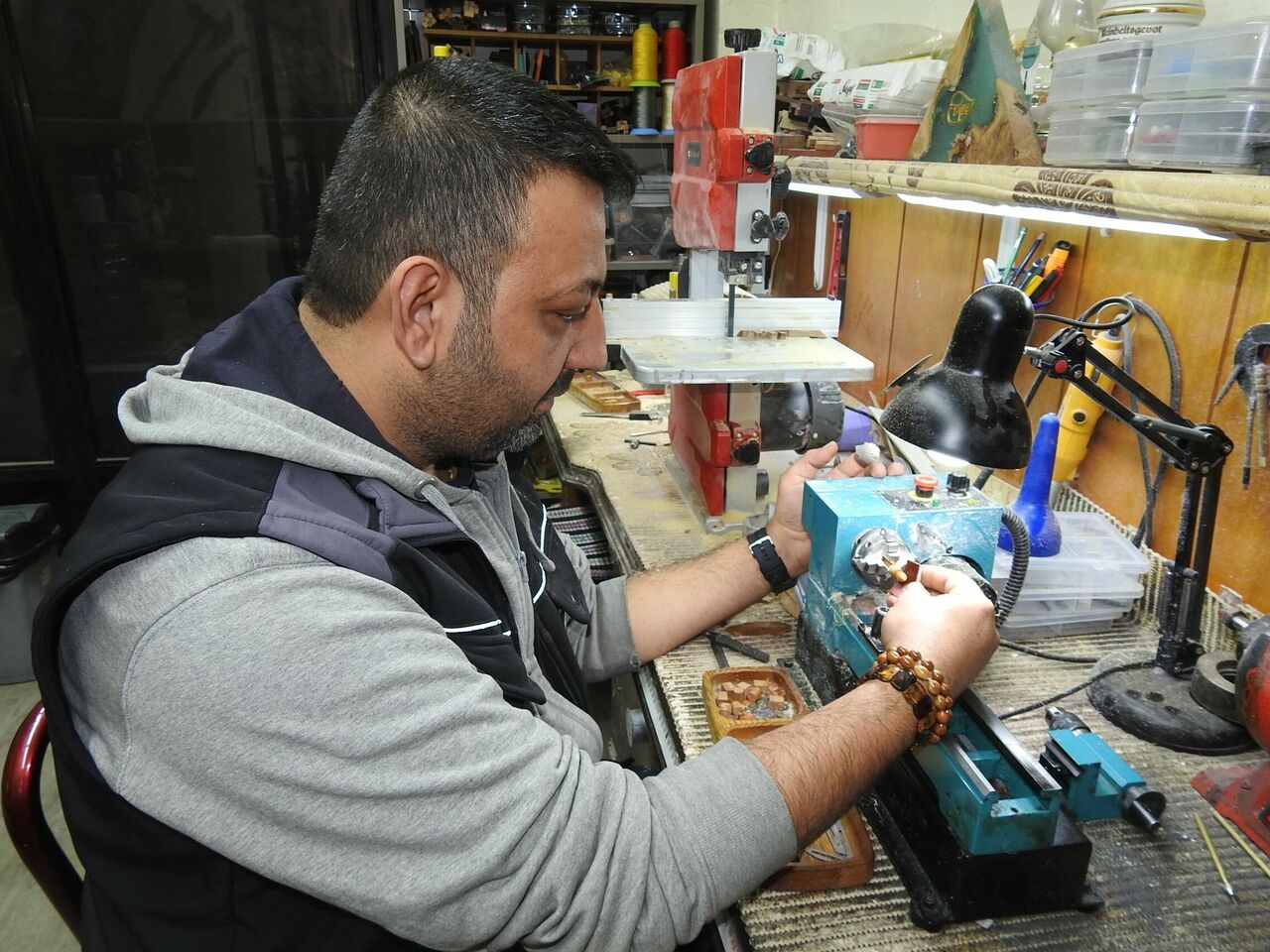 Gencgazete Tespih İşine Hobiyle Başladı, Tespih Sanatkarı Oldu (1)