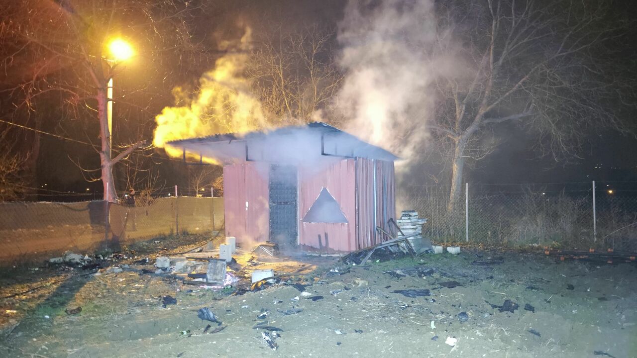 İnegöl’de Baraka Yangını! F