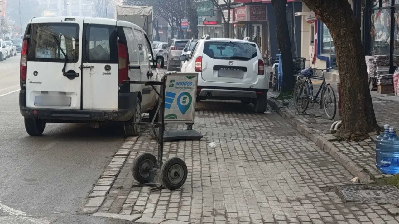 İnegöl'de Esnaf Vatandaşları Çileden Çıkardı! (2)