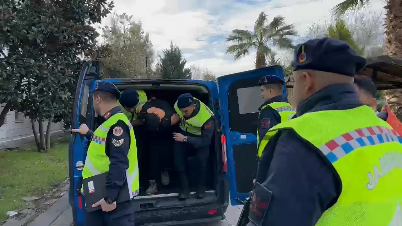 İznik'te Ormanda Cesedi Bulunan Gencin Katil Zanlısı Adliyeye Sevk Edildi