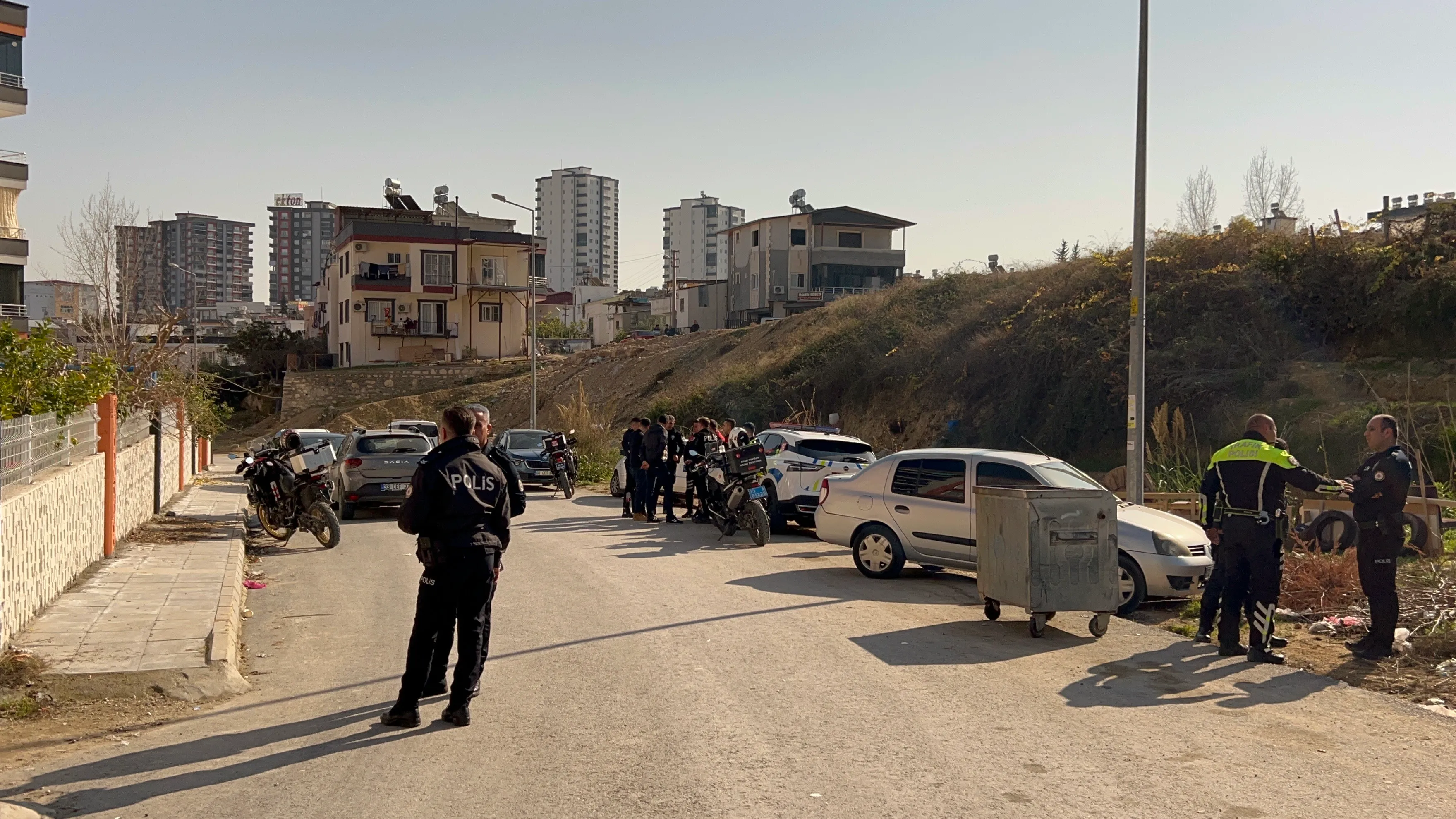 Polis Dehşet Saçtı 5 Can Aldı, Kaçarken Yakalandı! (3)