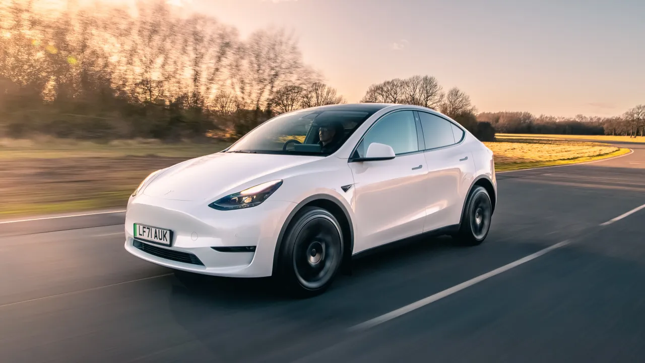 Tesla Model Y Gencgazete