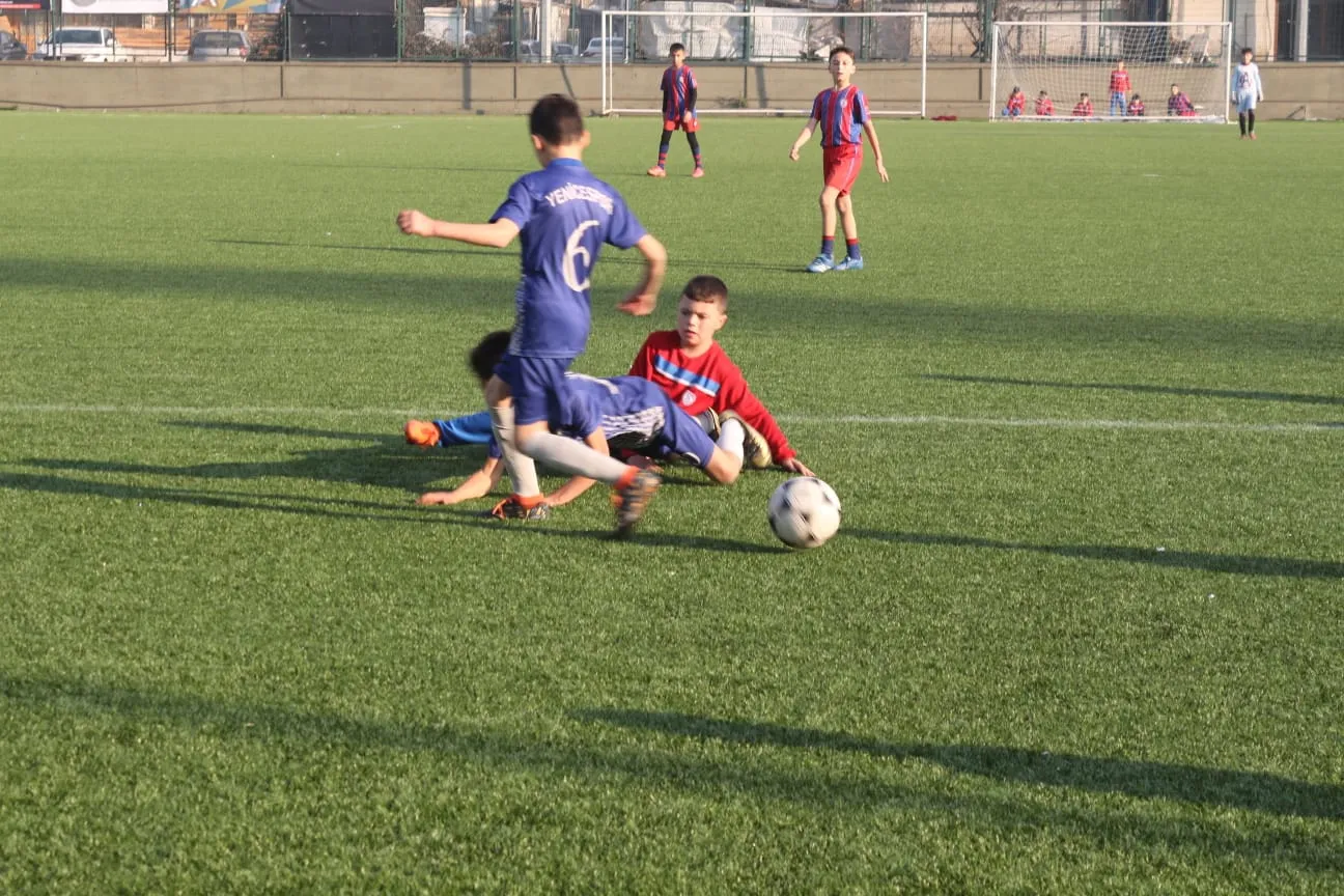 Yeni Yılın İlk Gününde Kurtuluş Sahasında Futbol Heyecanı (1)