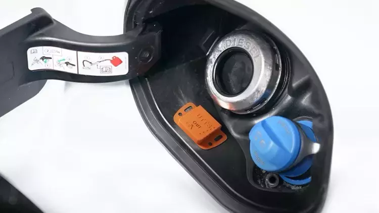 6753D277C8198272F9Dfd277