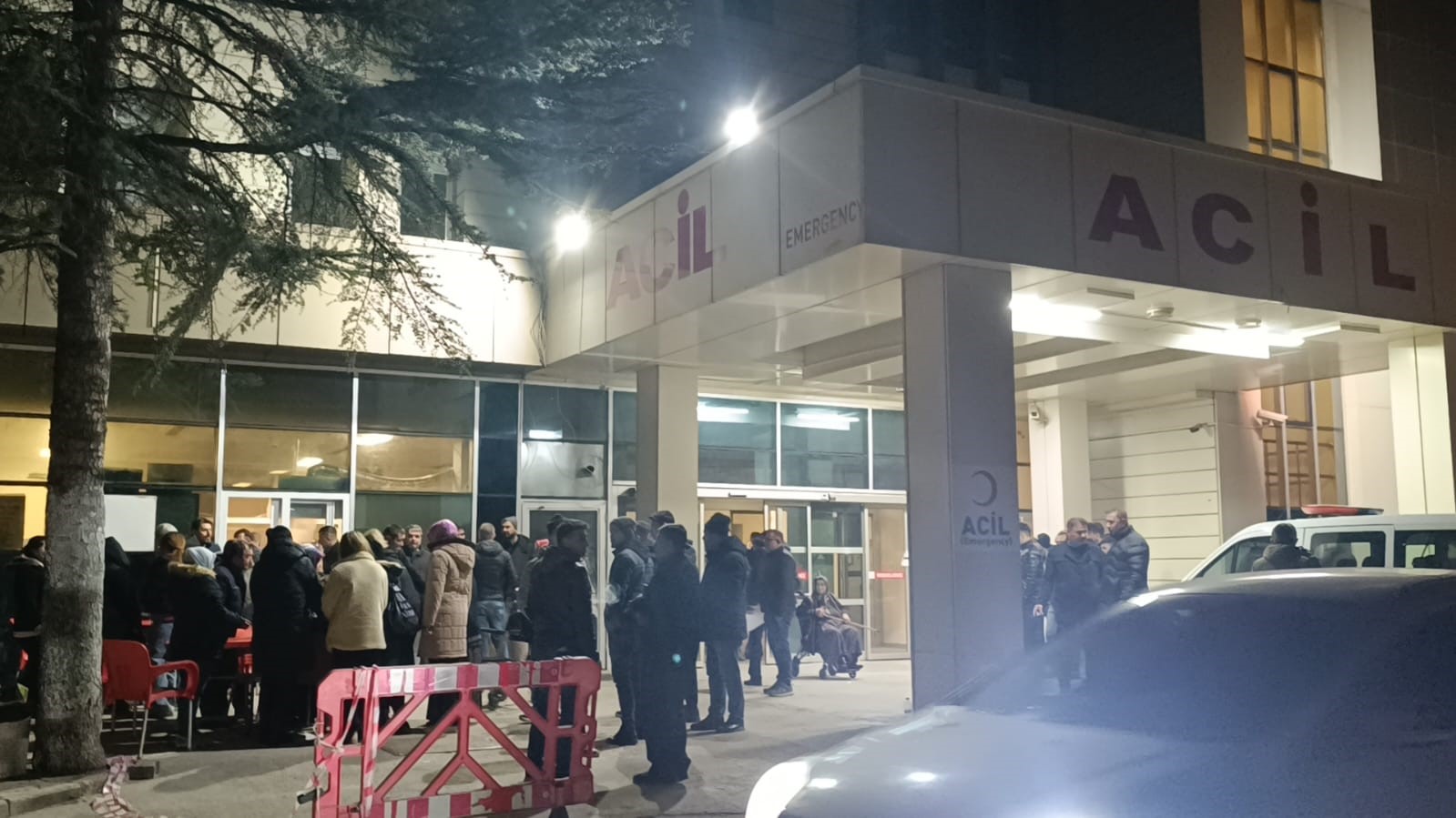 Akaryakıt İstasyonunda Silahlı Çatışma 1 Kişi Hayatını Kaybetti! (2)