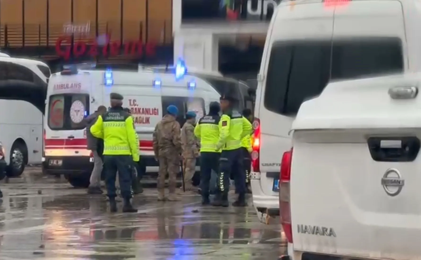 Ankaragücü Taraftarları Satır Ve Sopalarla Birbirine Girdi 1’I Ağır, 7 Yaralı! (1)