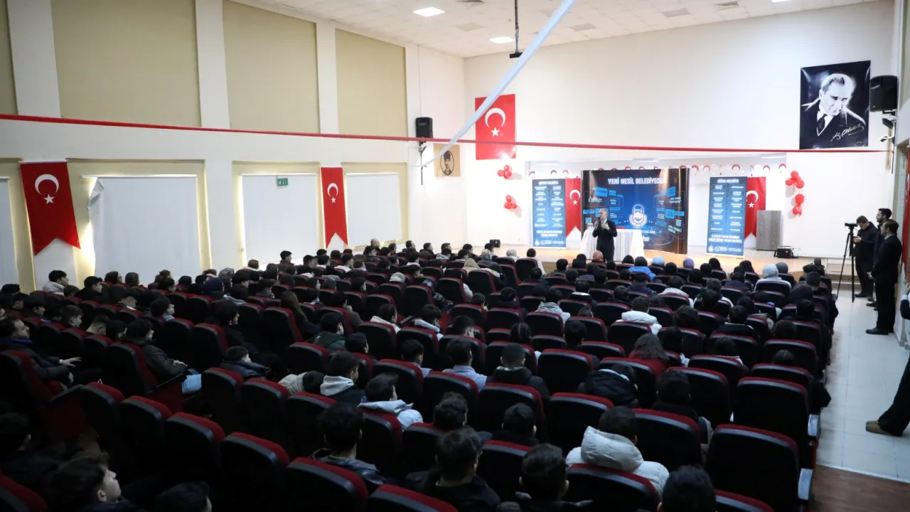 Başkan Taban Öğrencilere Seslendi “Bize İcat Çıkarın” (4)