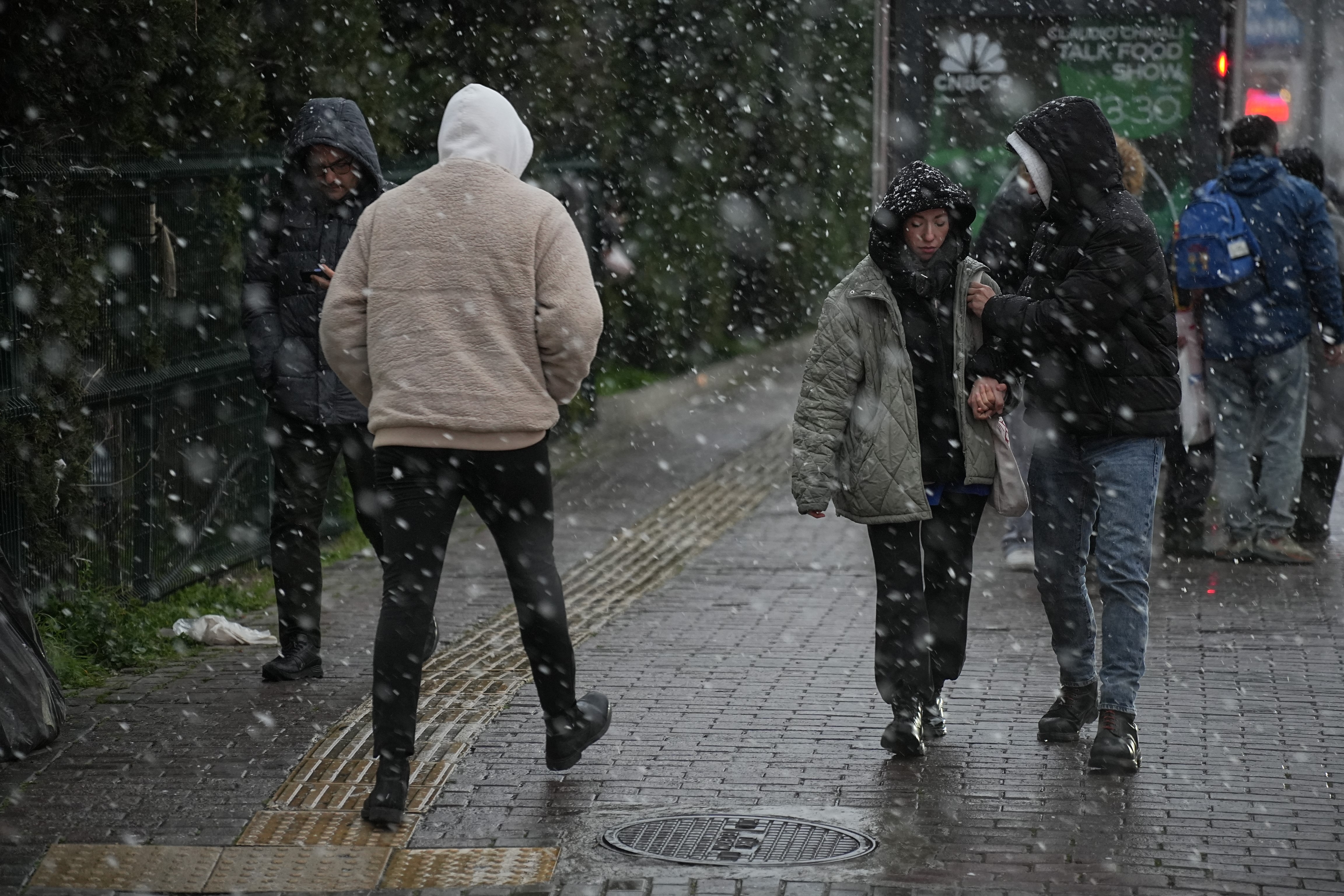 Bursa’da Kar Yağışı Etkisini Sürdürüyor! (4)