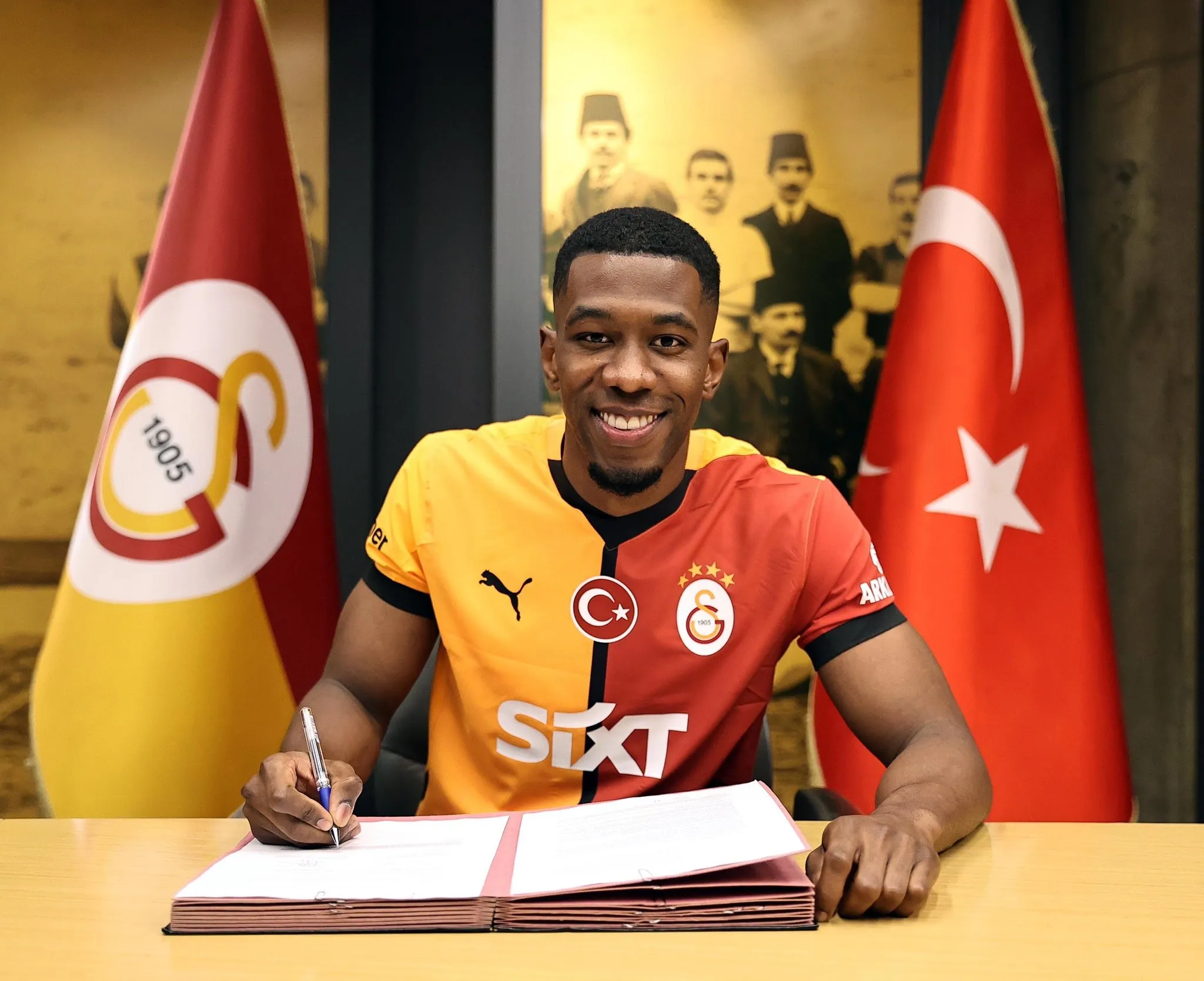 Galatasaray, Carlos Cuesta’yı Kadrosuna Kattı! İşte Alacağı Ücret (2)