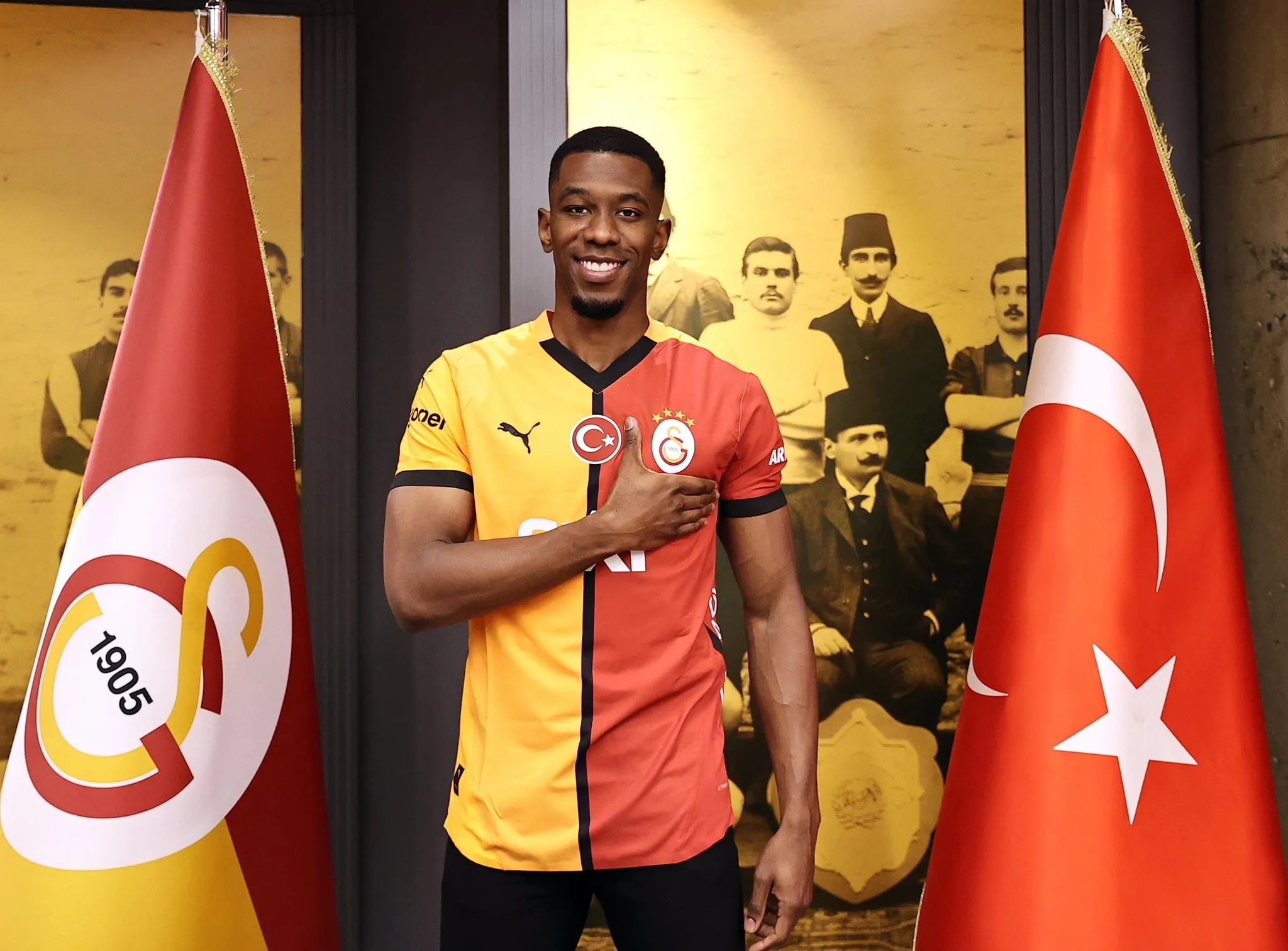 Galatasaray, Carlos Cuesta’yı Kadrosuna Kattı! İşte Alacağı Ücret F