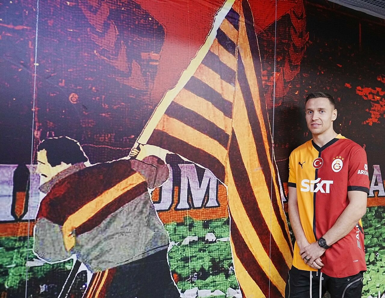 Galatasaray’ın Yeni Transferi Frankowski Bu Büyük Aileye Katıldığım İçin Çok Mutluyum (1)