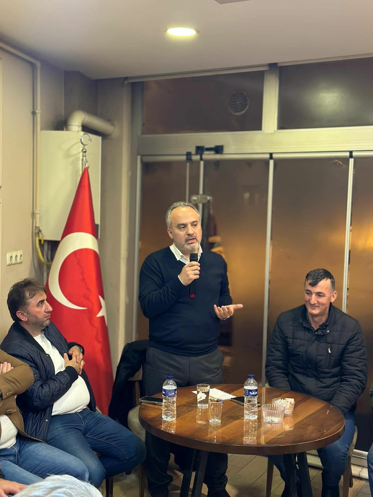 Gencgazete Alinur Aktaş Deprem Hatıralarını O Dernekte Paylaştı (6)