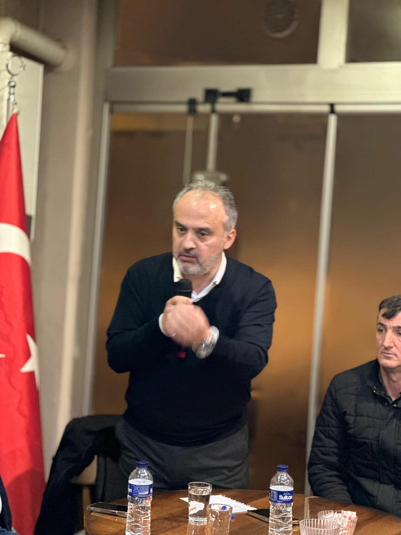 Gencgazete Alinur Aktaş Deprem Hatıralarını O Dernekte Paylaştı (7)