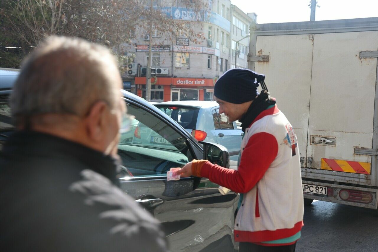 Gencgazete Dilencinin Kanaatkarı Olur Mu İşte Dilenci Doğan (2)