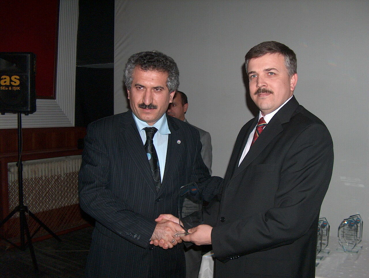 Gencgazete Mazi 2007 İnegöl’ün En İyi İsimleri Ve Markaları Ödüllendirildi (2)