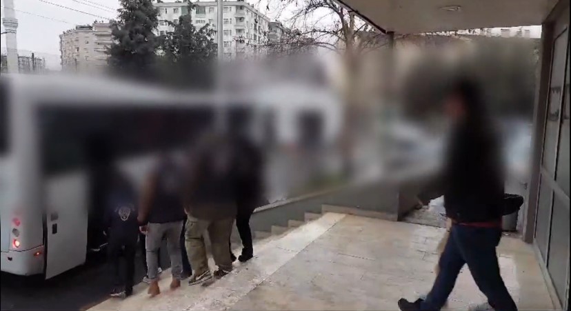 Gencgazete Polis, 25 Milyon Liranın Peşine Düştü (1)