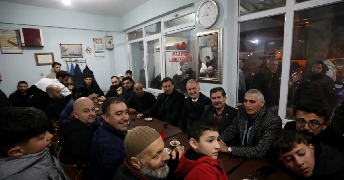 İnegöl Belediyesi Berat Kandilinde İkram Geleneğini Sürdürdü (5)