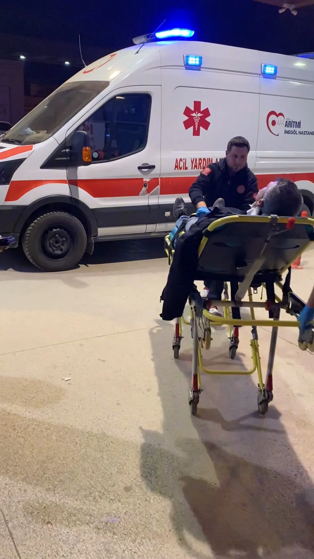 İnegöl’de Araç Savruldu, 4 Yaralı (4)