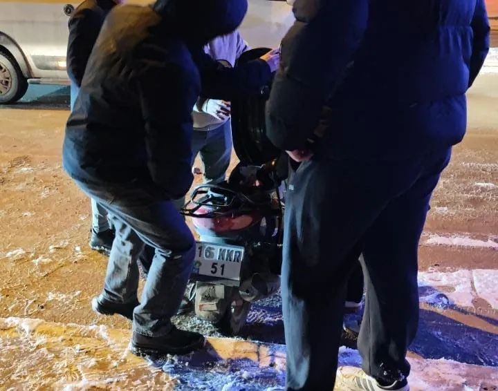 İnegöl’de Buzlanma Zincirleme Kazaya Neden Oldu! (2)