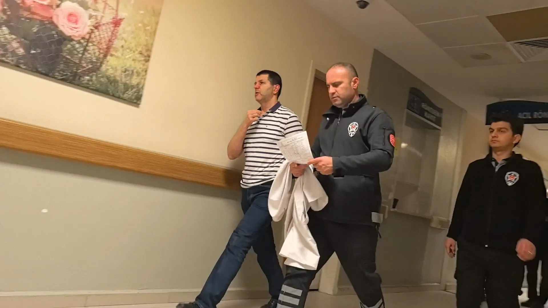 İnegöl'de Hastane Otoparkında Doktorlar Birbirine Girdi! (3)