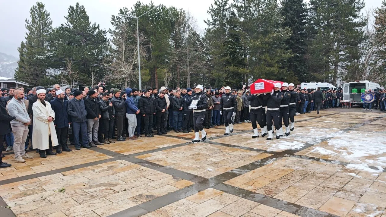 İnegöllü Polis Memuru Yunus Aydın Son Yolculuğuna Uğurlandı (2)