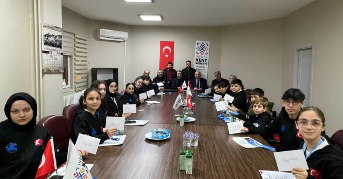 İnegöllü Şampiyon Sporcular Kent Konseyi Tarafından Ödüllendirildi (2)